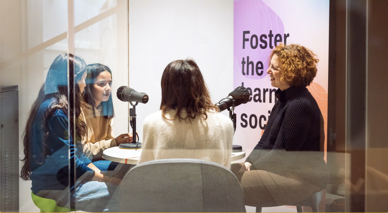 CMH-podcast Leur parole compte ! Elles donnent leur avis sur les filles et la Tech et deviennent elles-mêmes des rôles modèles.